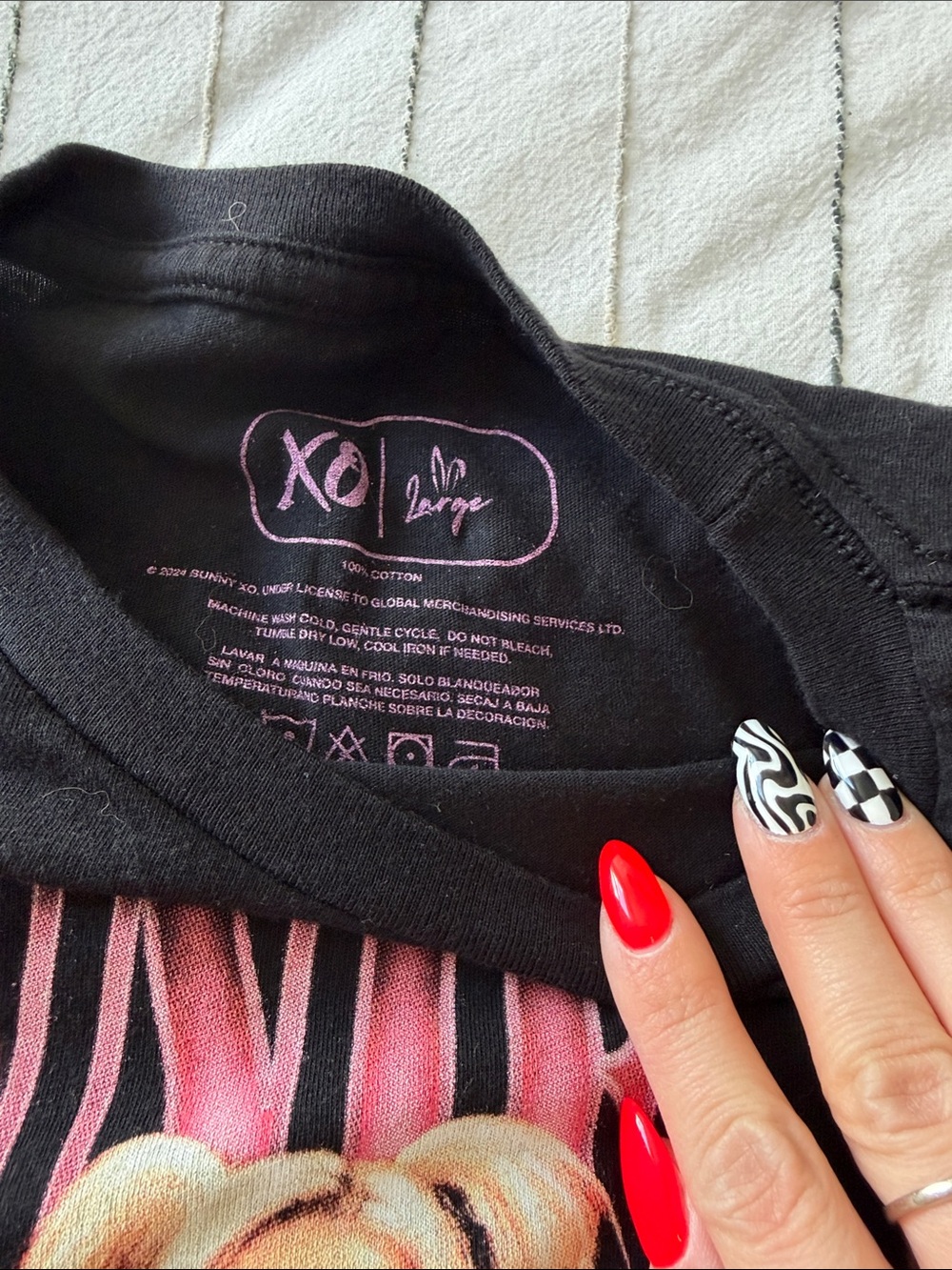 Black Graphic Short Sleeve Tee - Bunnye XO In Hoes We Trust - Picture 2 of 2